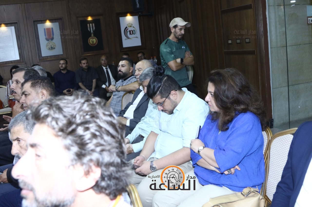 Madar Al-Saa Images 0.561506389367487