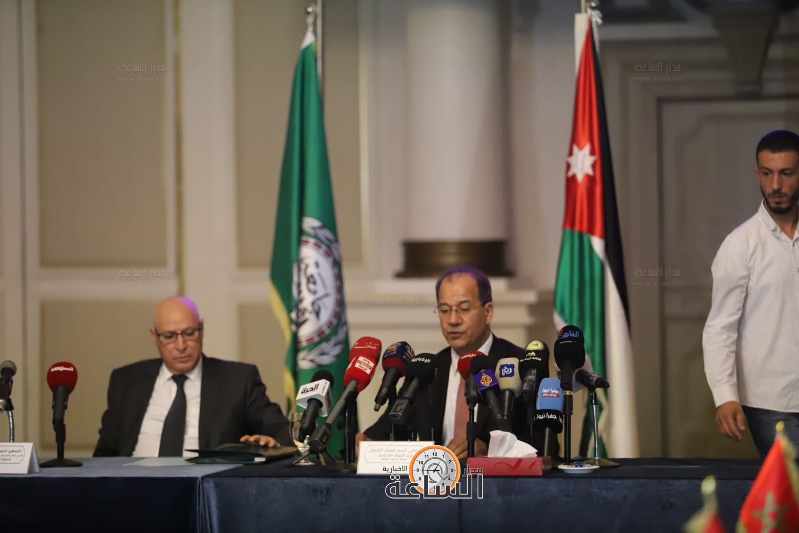 Madar Al-Saa Images 0.2712070917553071