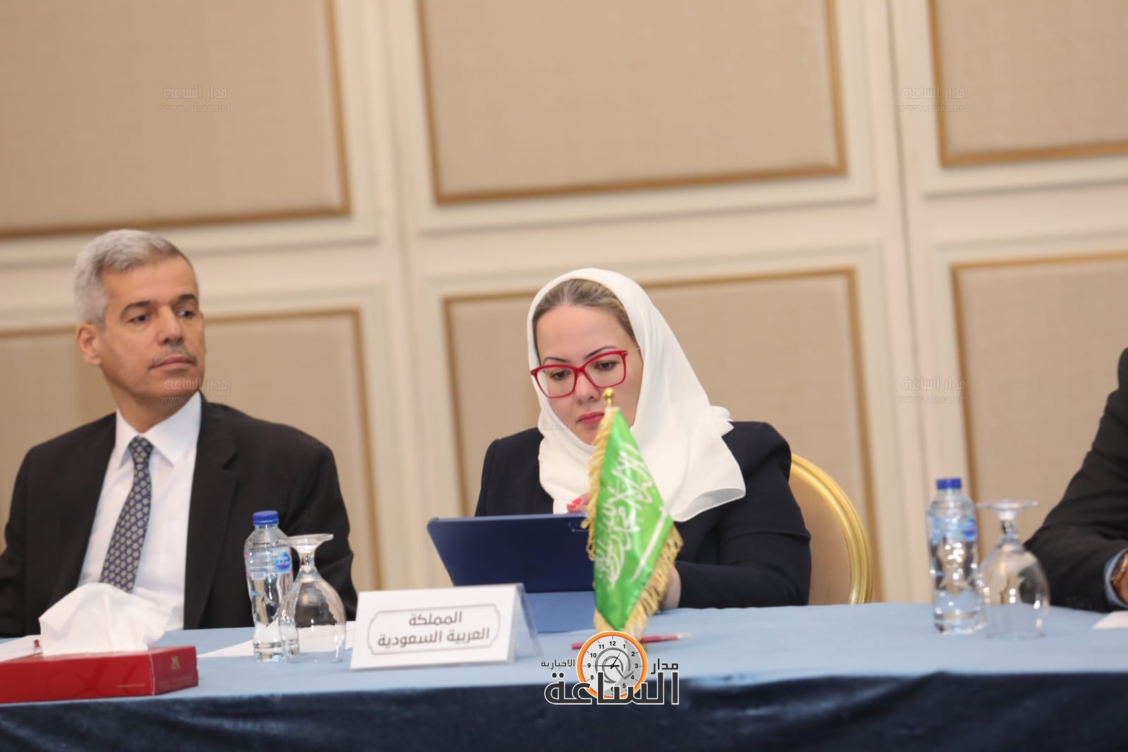 Madar Al-Saa Images 0.016560811696158195