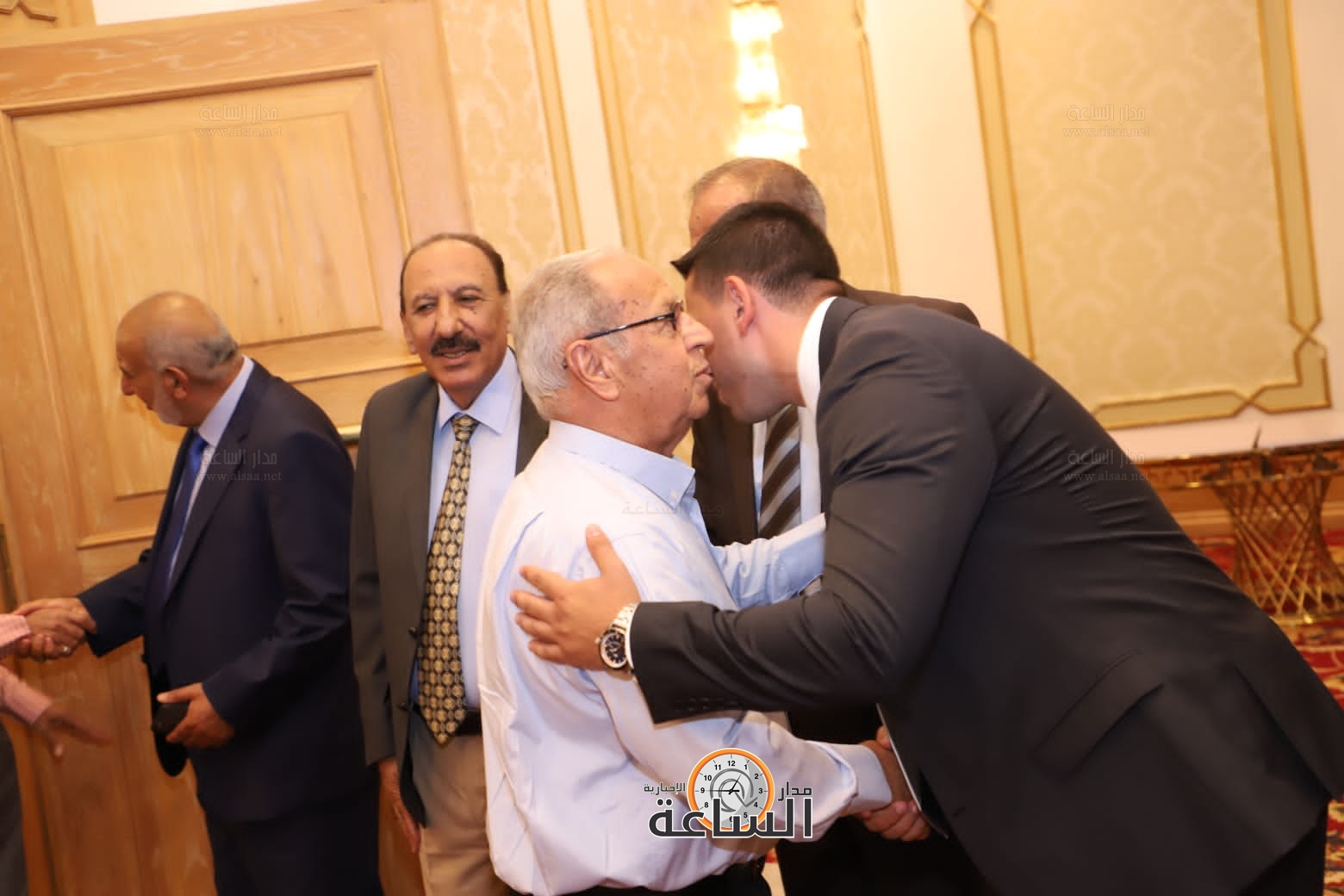 Madar Al-Saa Images 0.10345873475885203