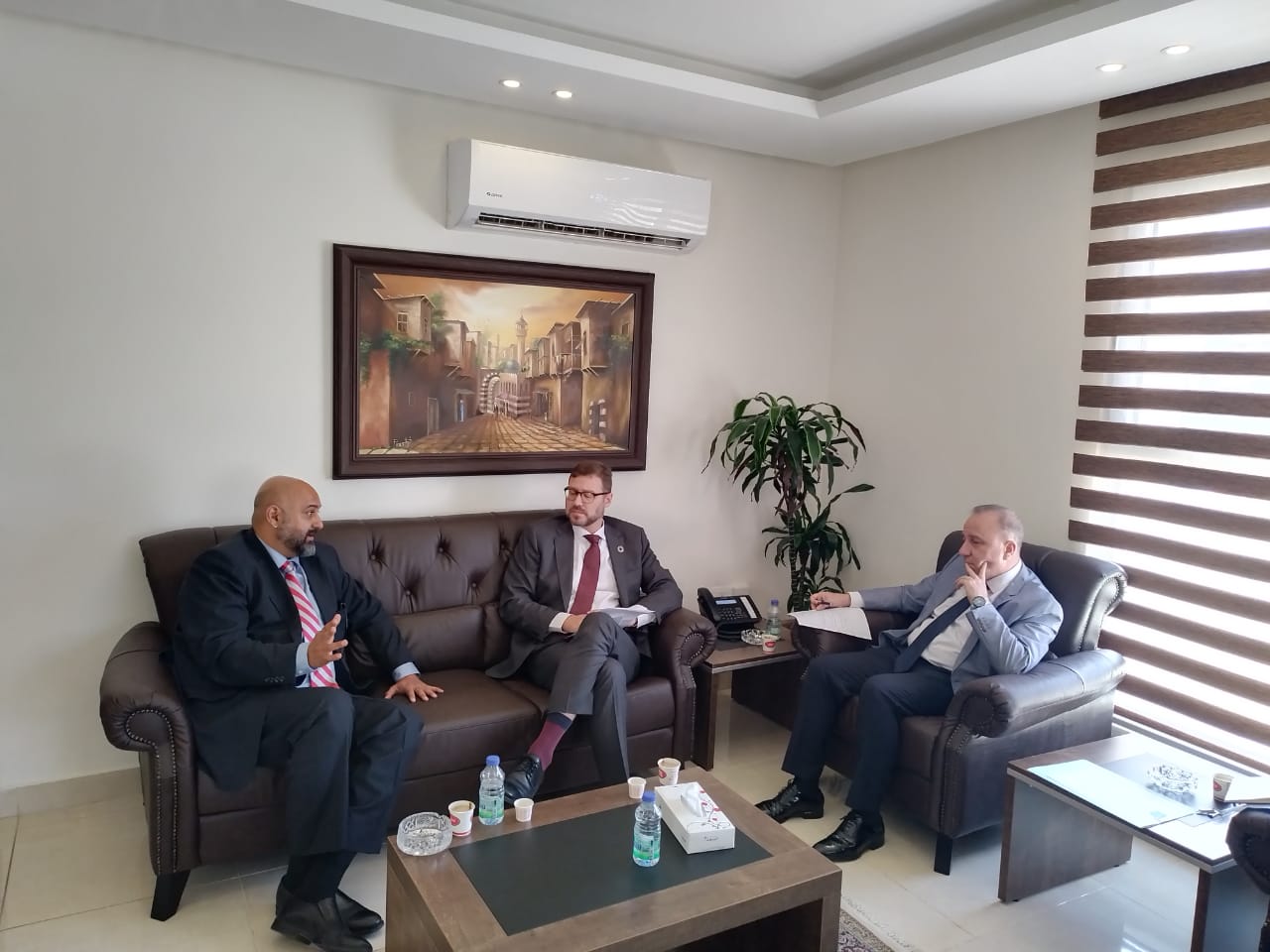 Madar Al-Saa Images 0.43446894335216246