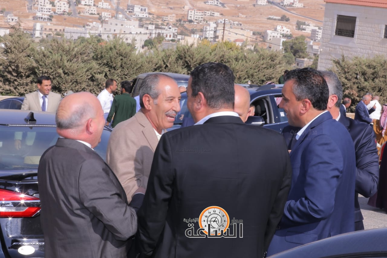 Madar Al-Saa Images 0.663653643878862