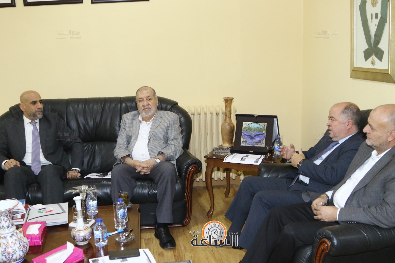 Madar Al-Saa Images 0.7342916639452781