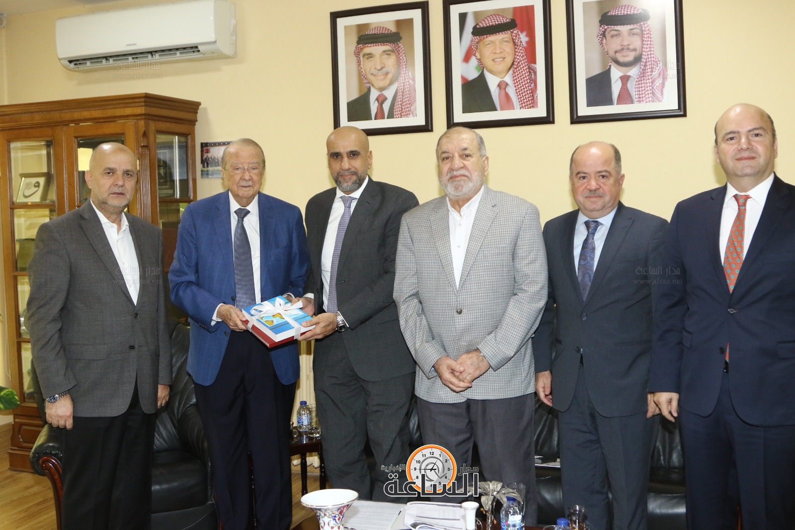 Madar Al-Saa Images 0.19883298679311234