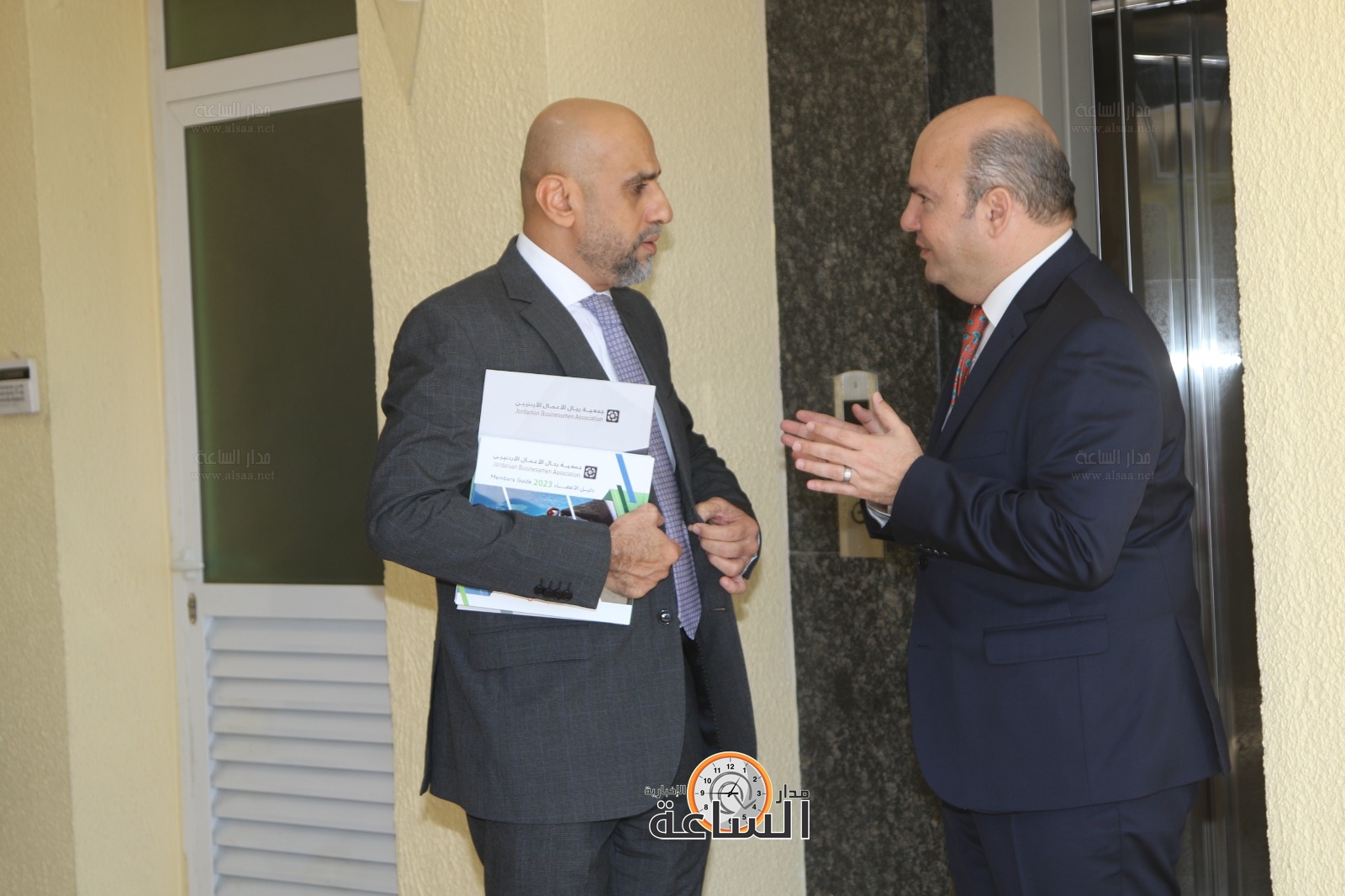 Madar Al-Saa Images 0.9921647302858544