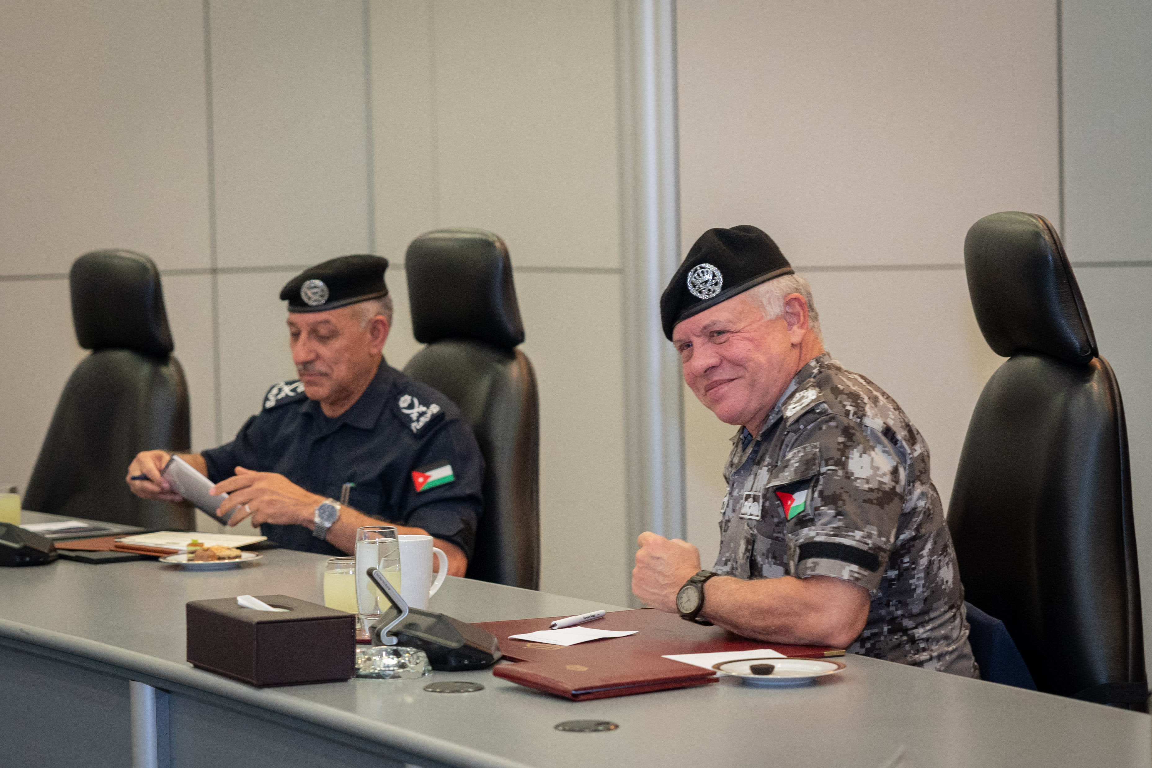 Madar Al-Saa Images 0.27298430937937135