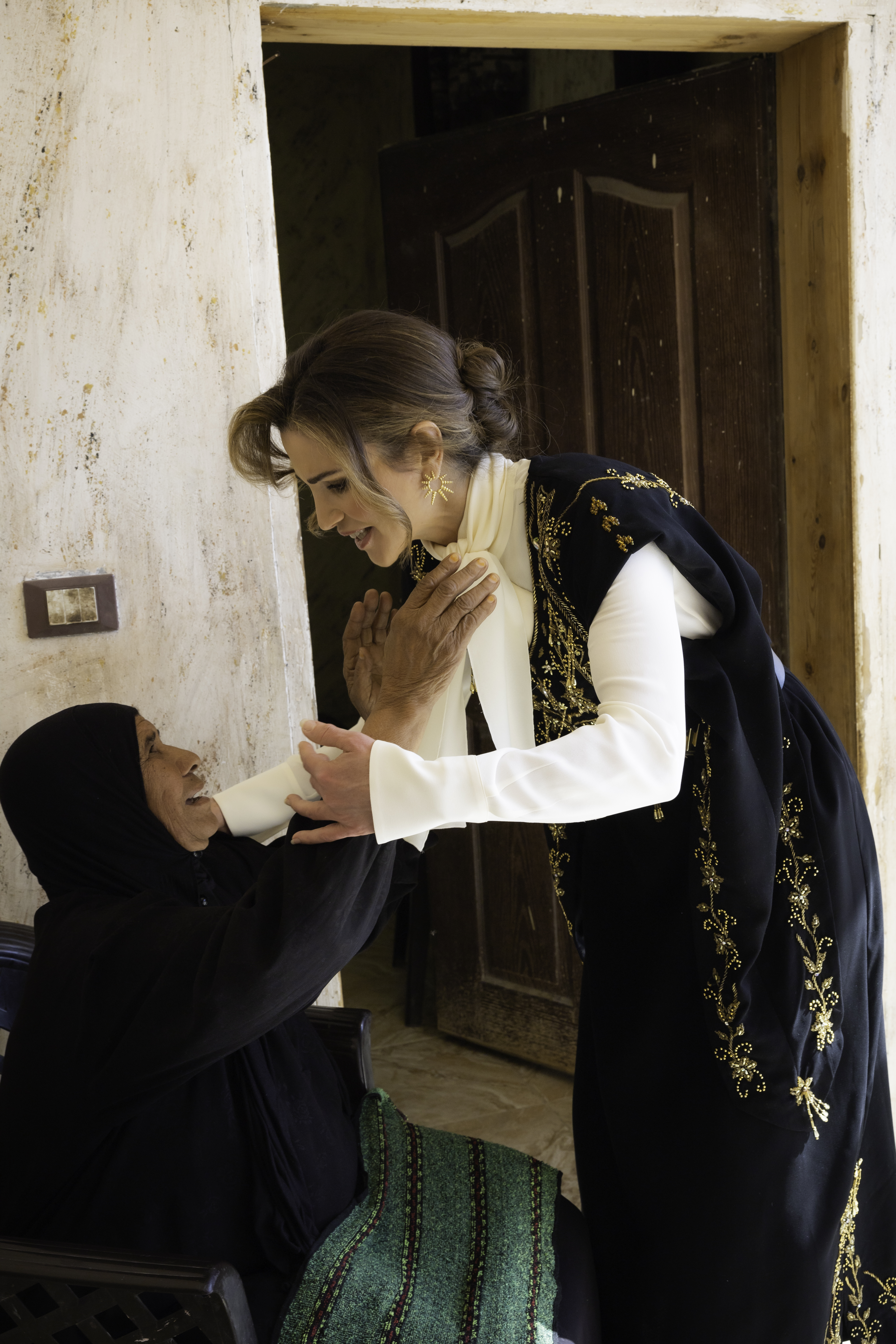 Madar Al-Saa Images 0.6348021293923982