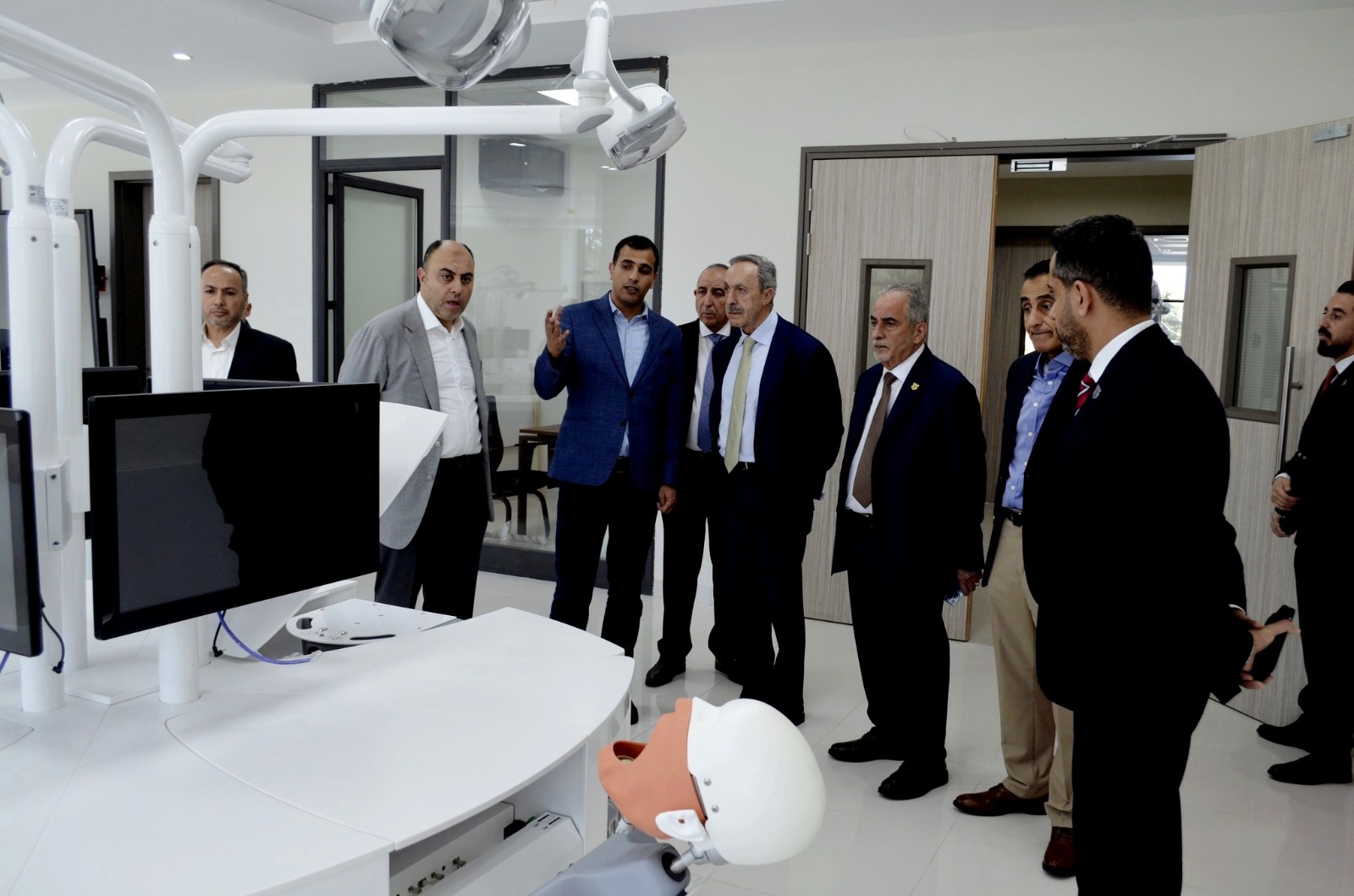 Madar Al-Saa Images 0.17334560190965553