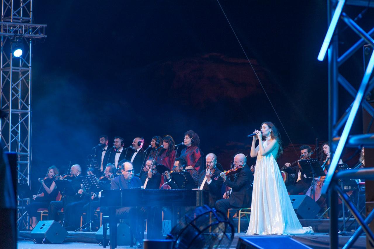 Madar Al-Saa Images 0.9643372731969868