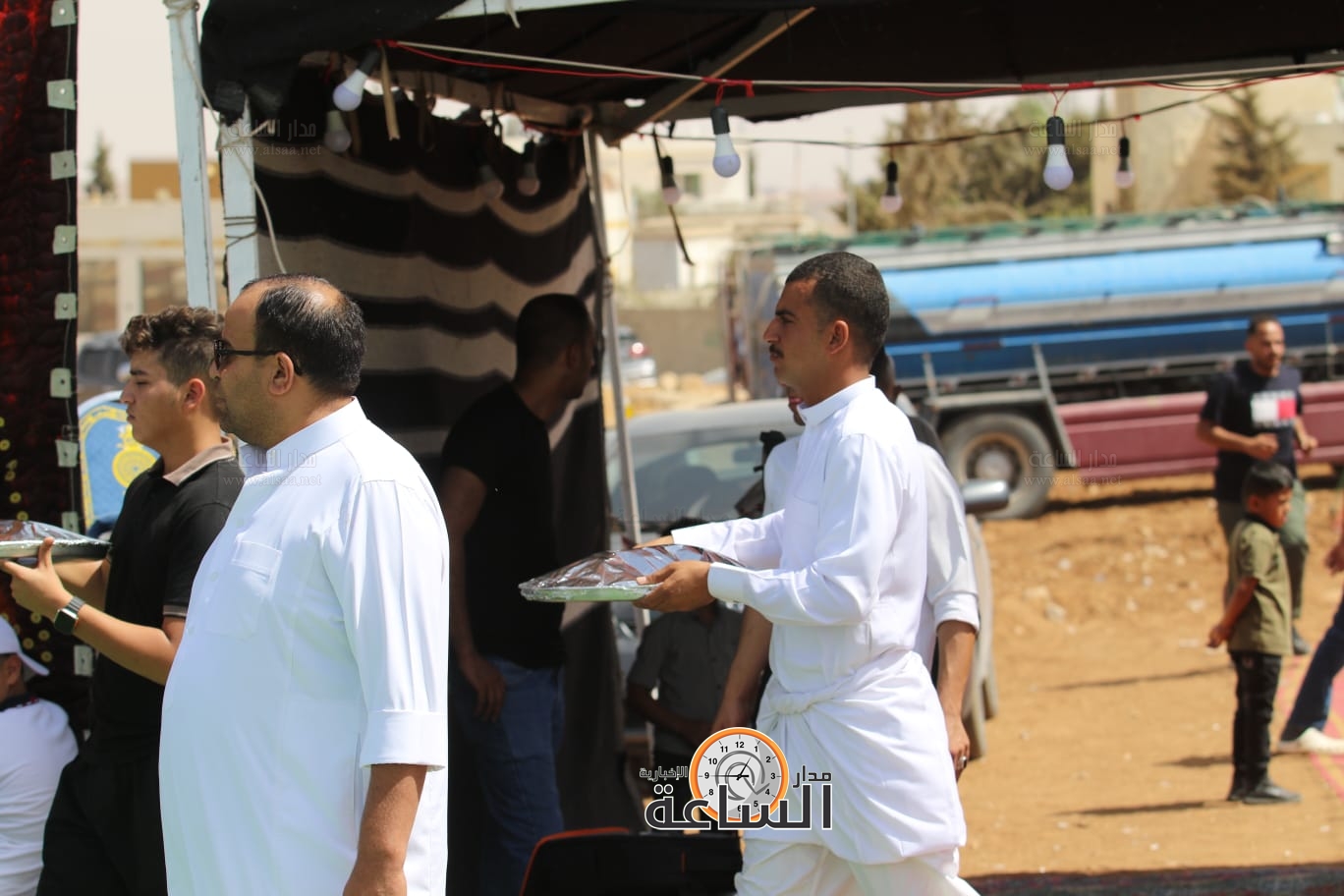 Madar Al-Saa Images 0.3843750389512084