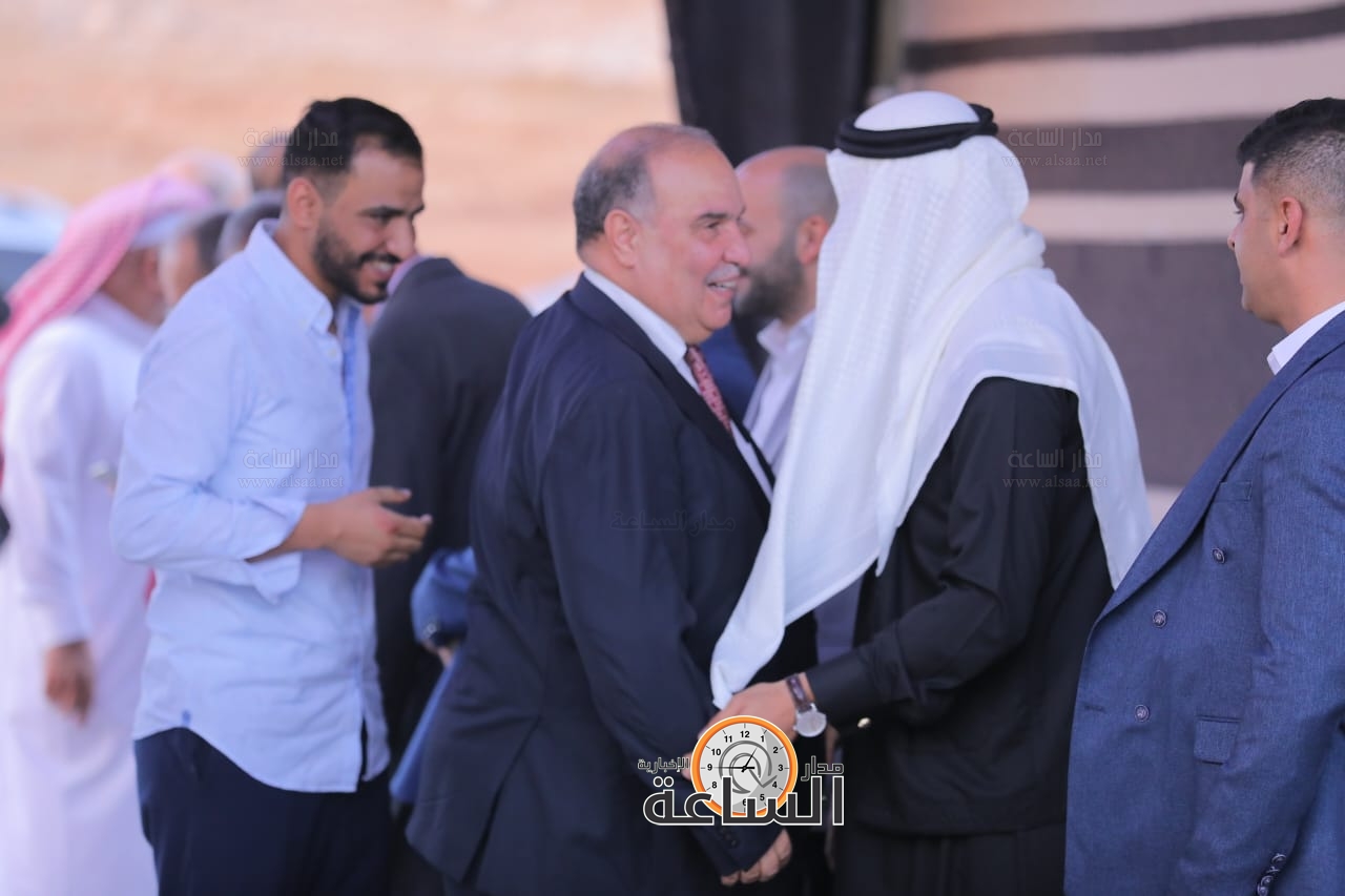 Madar Al-Saa Images 0.4335437990407477