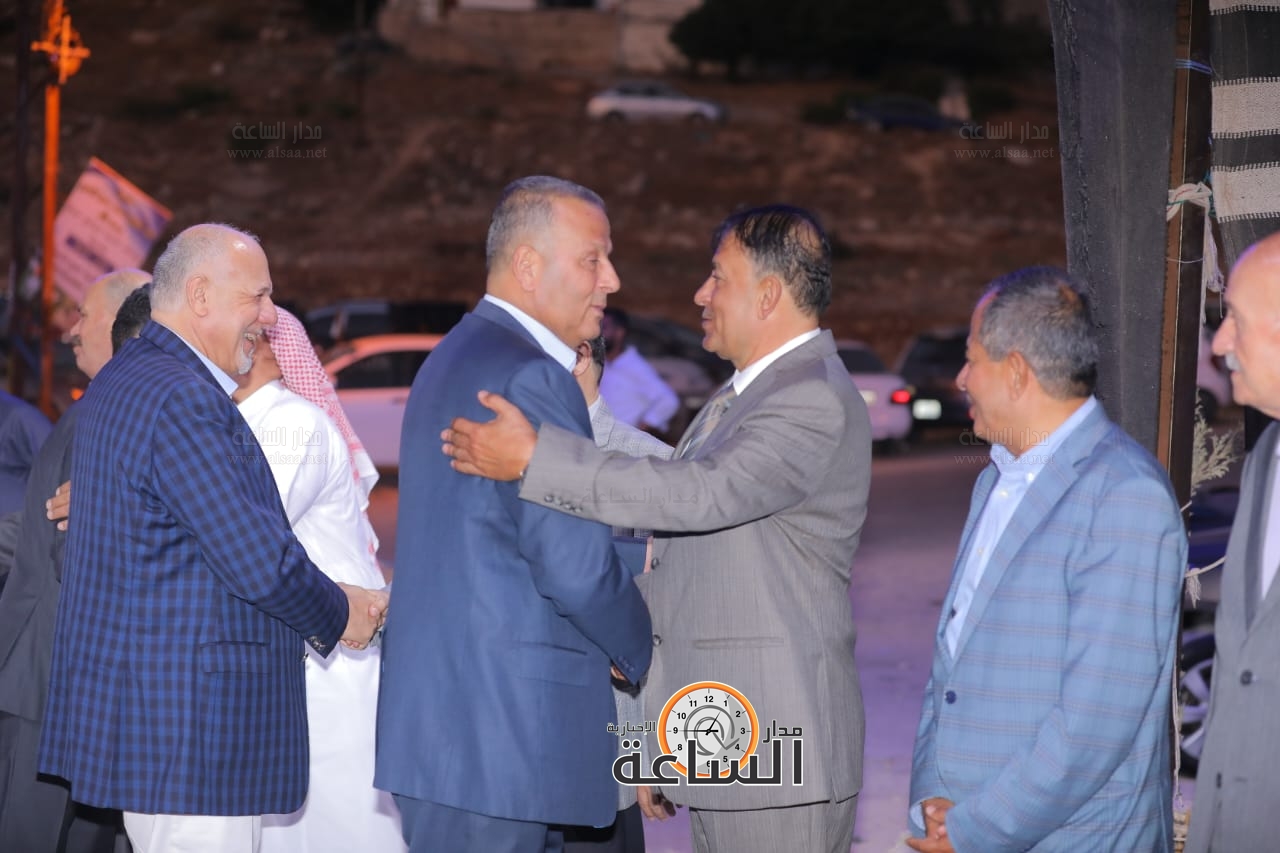 Madar Al-Saa Images 0.8830686579497855