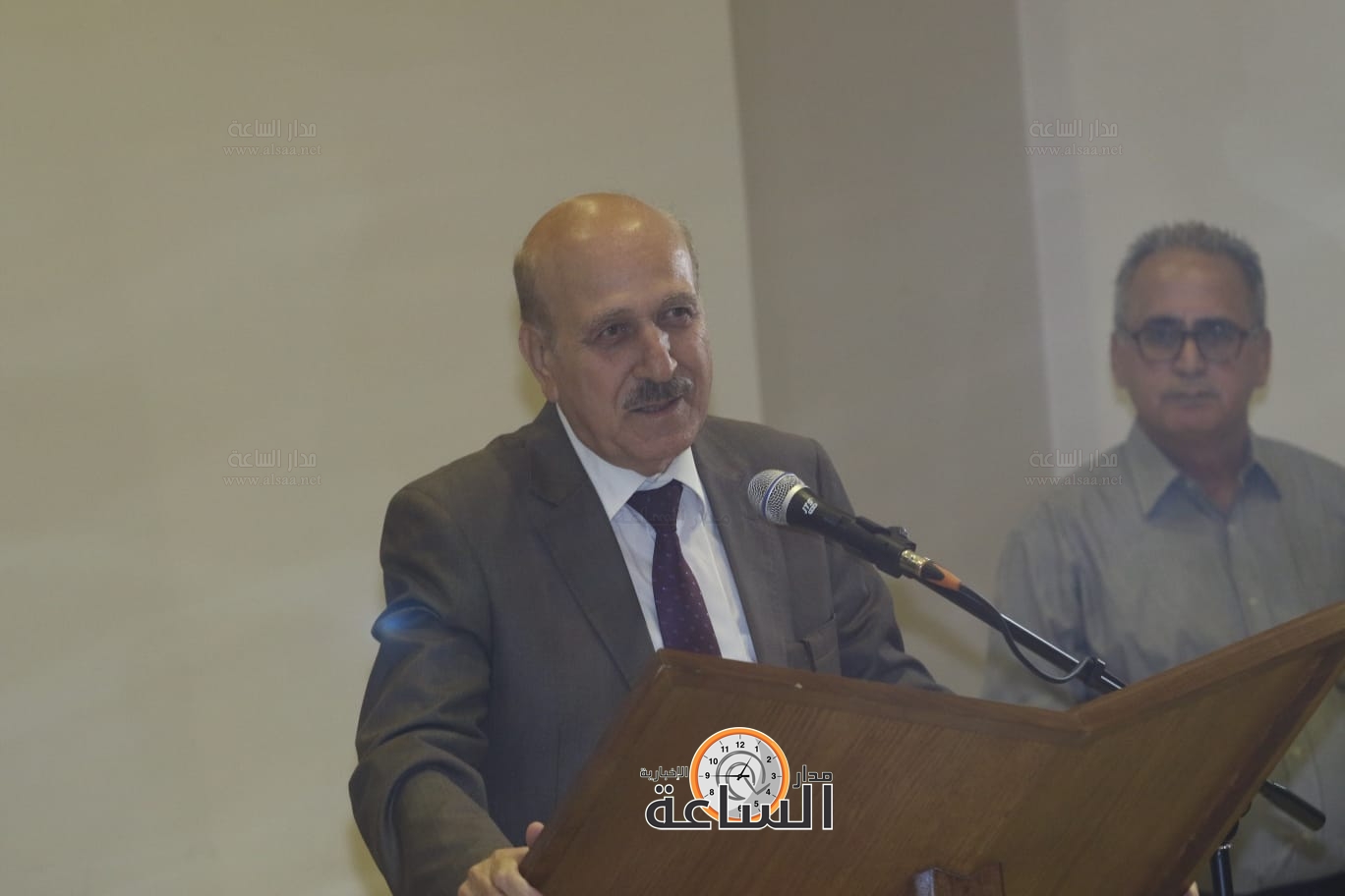 Madar Al-Saa Images 0.49785117889932584