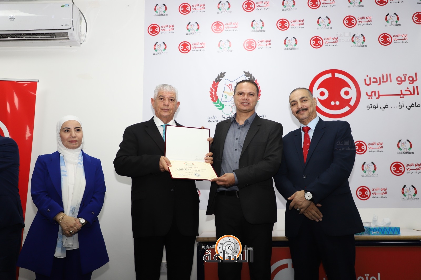 Madar Al-Saa Images 0.10184116596883452