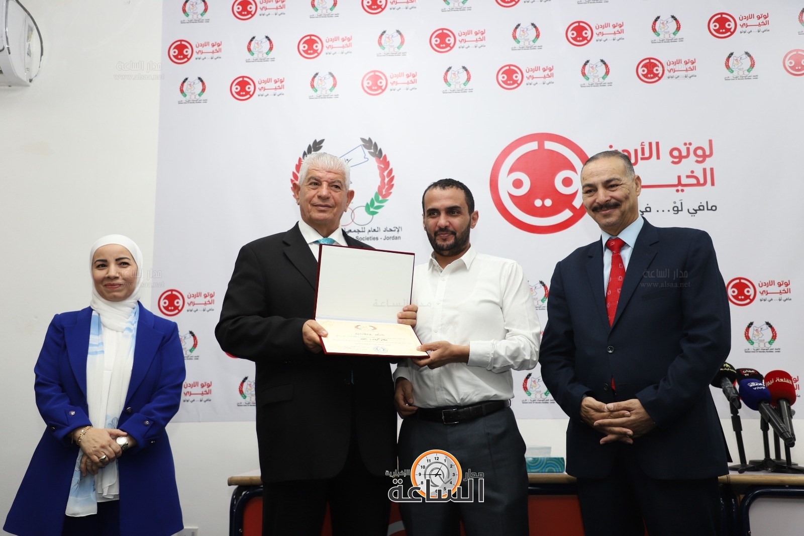 Madar Al-Saa Images 0.41243896092838406