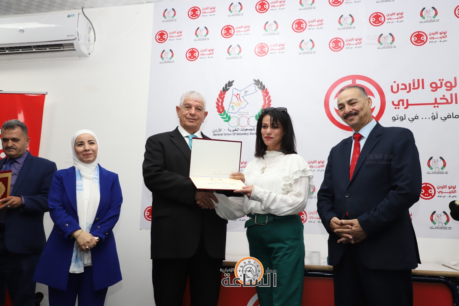 Madar Al-Saa Images 0.27417178088613237