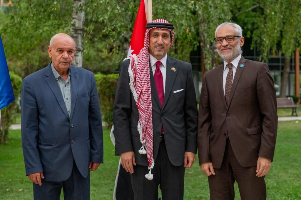 Madar Al-Saa Images 0.7563217323821554