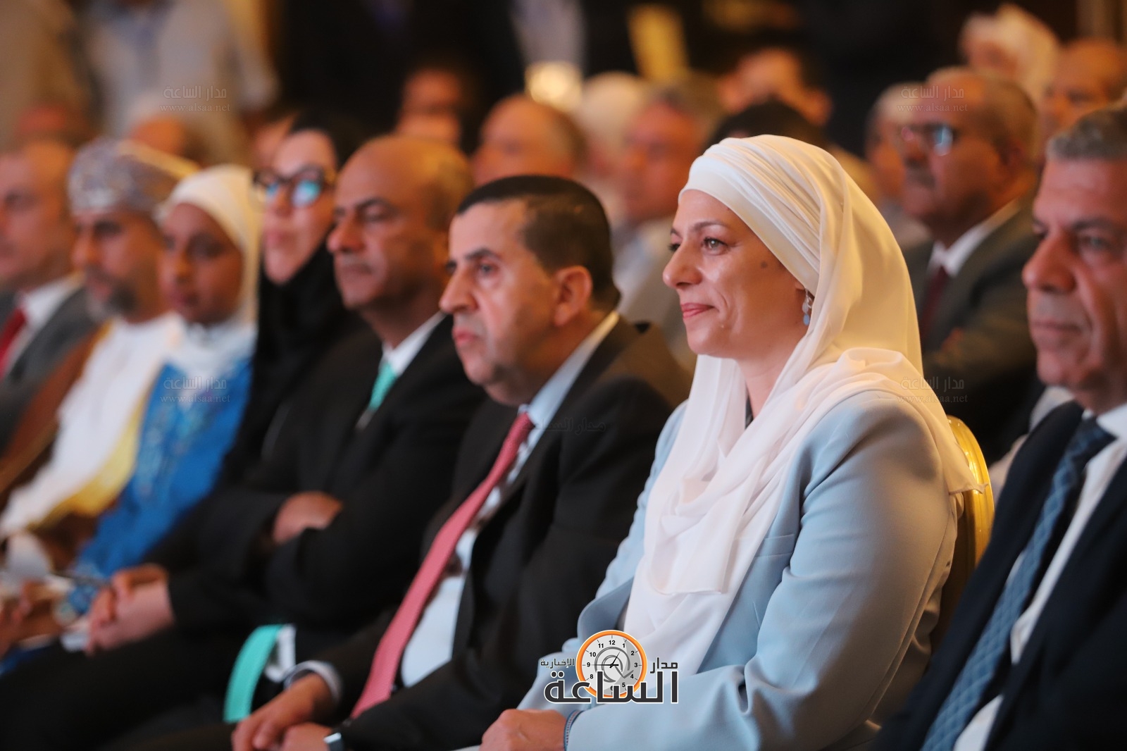 Madar Al-Saa Images 0.5211844168115147