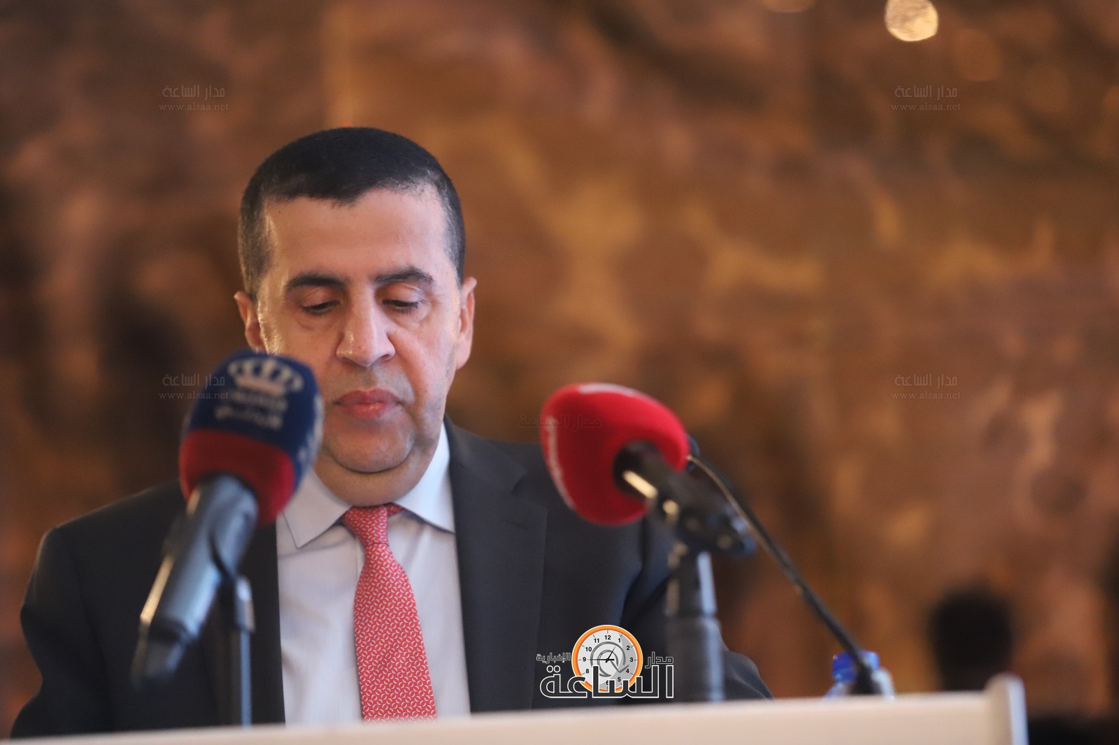 Madar Al-Saa Images 0.333452677979611