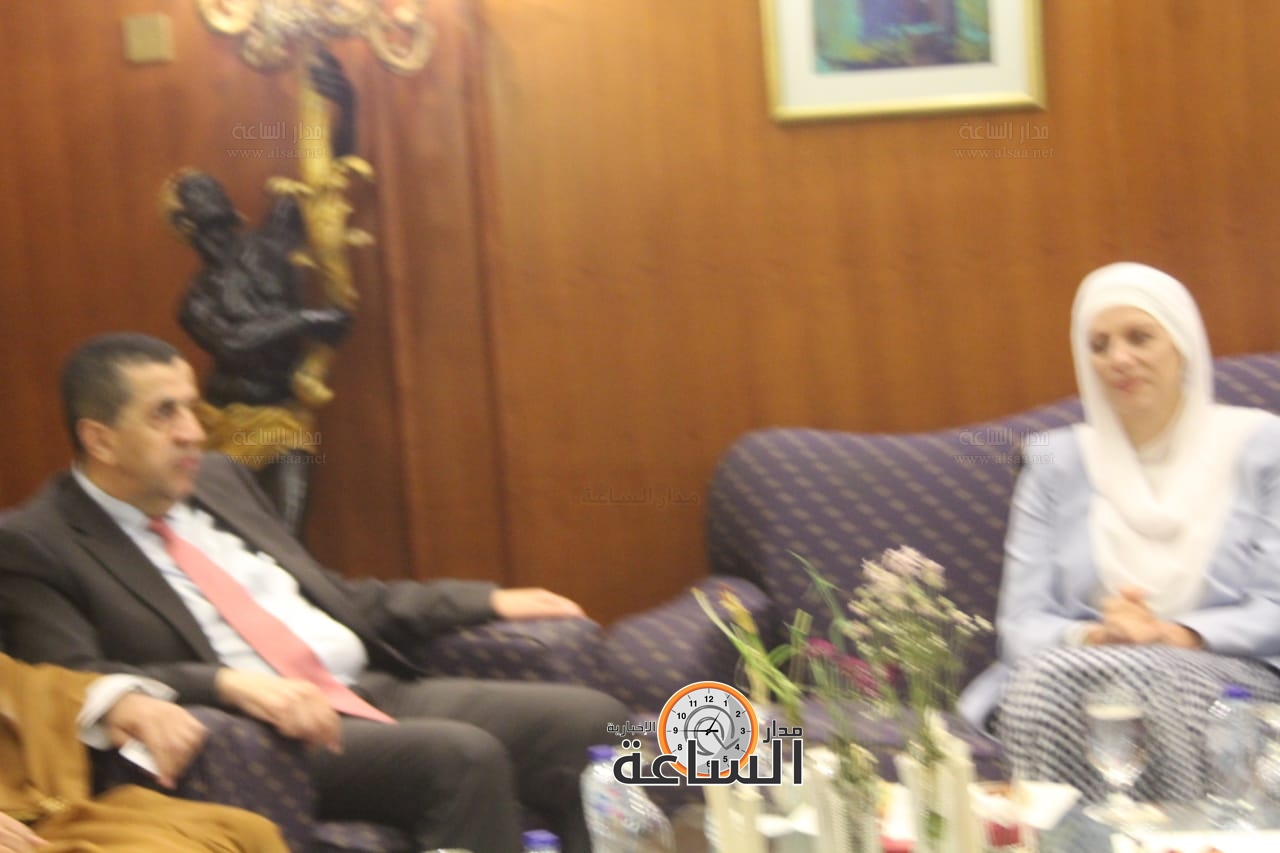 Madar Al-Saa Images 0.6893130053464118