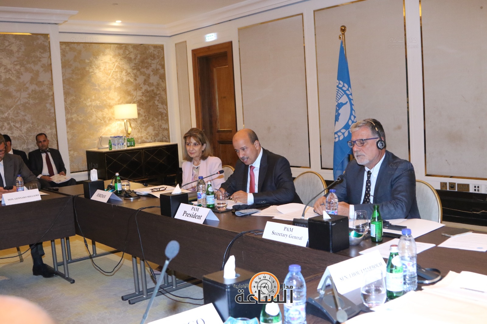 Madar Al-Saa Images 0.3775461773049502