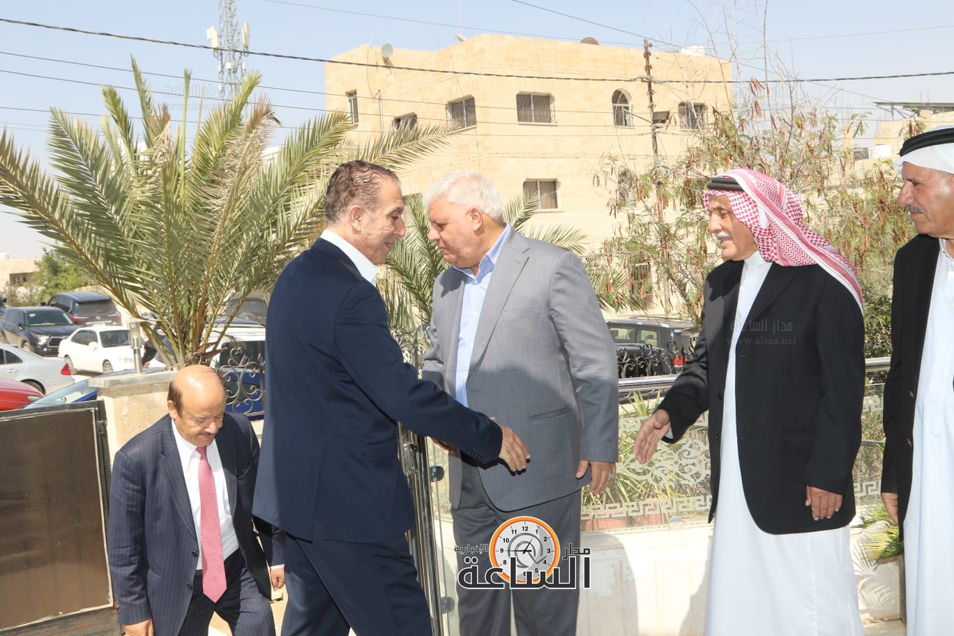 Madar Al-Saa Images 0.41842109380285786