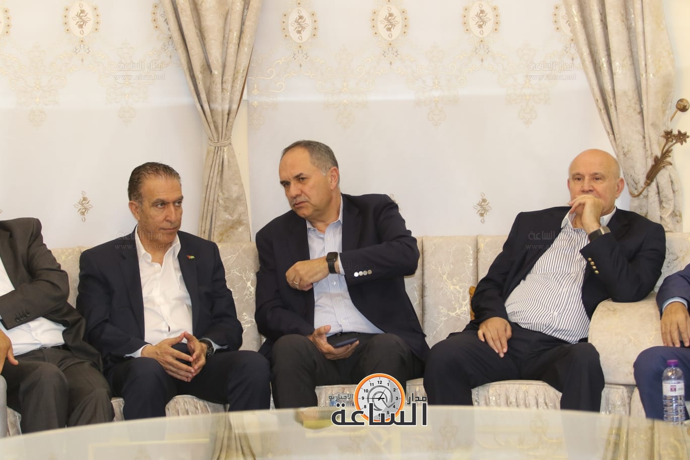 Madar Al-Saa Images 0.827066848454223