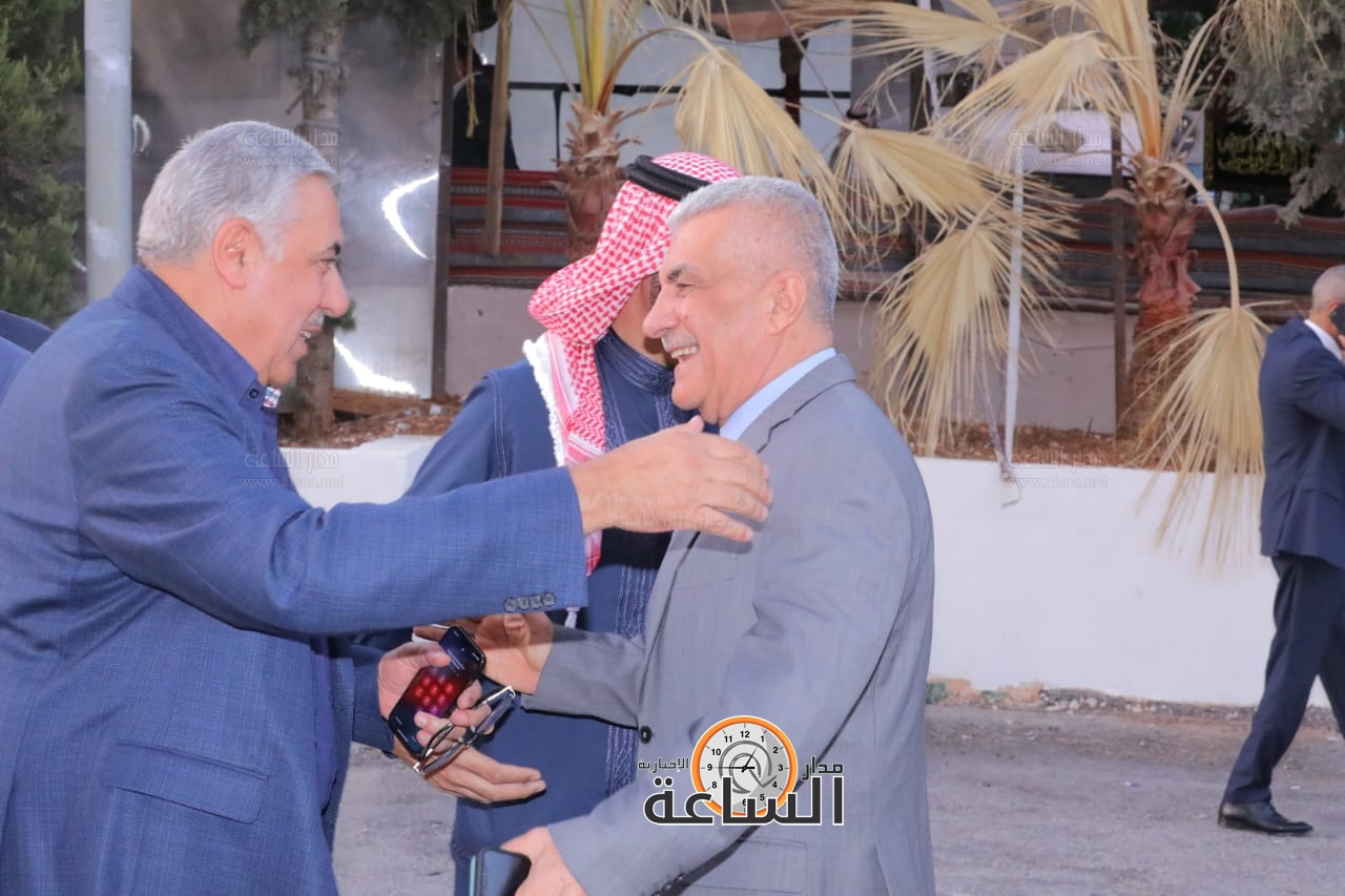 Madar Al-Saa Images 0.7132540071368216