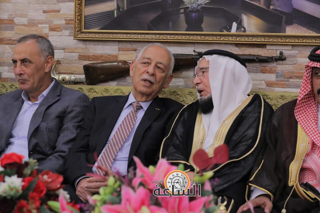 Madar Al-Saa Images 0.24767356858730127