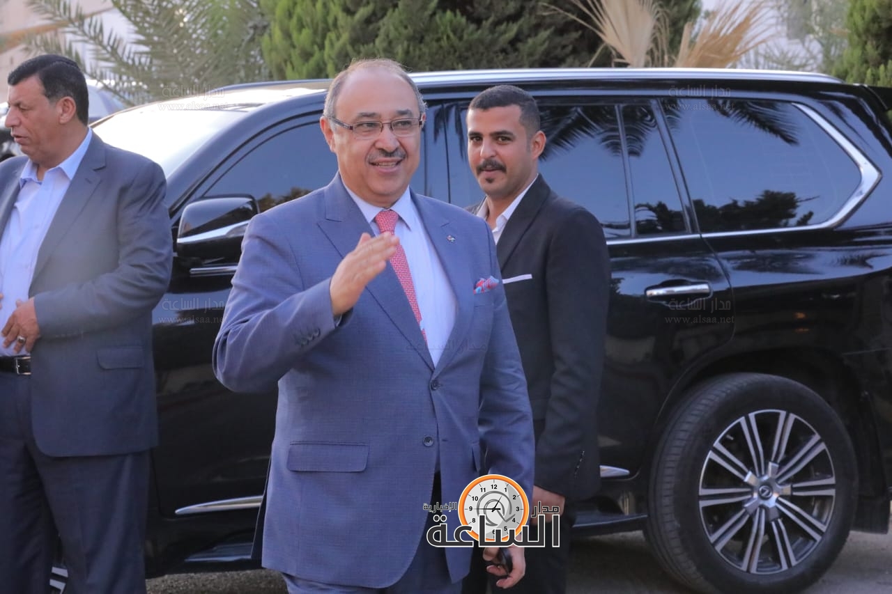 Madar Al-Saa Images 0.10879345821082409