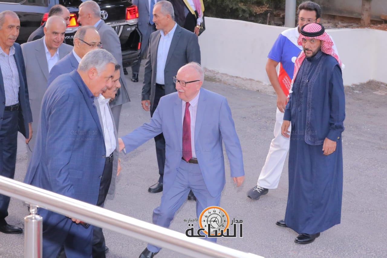 Madar Al-Saa Images 0.3646688913587004