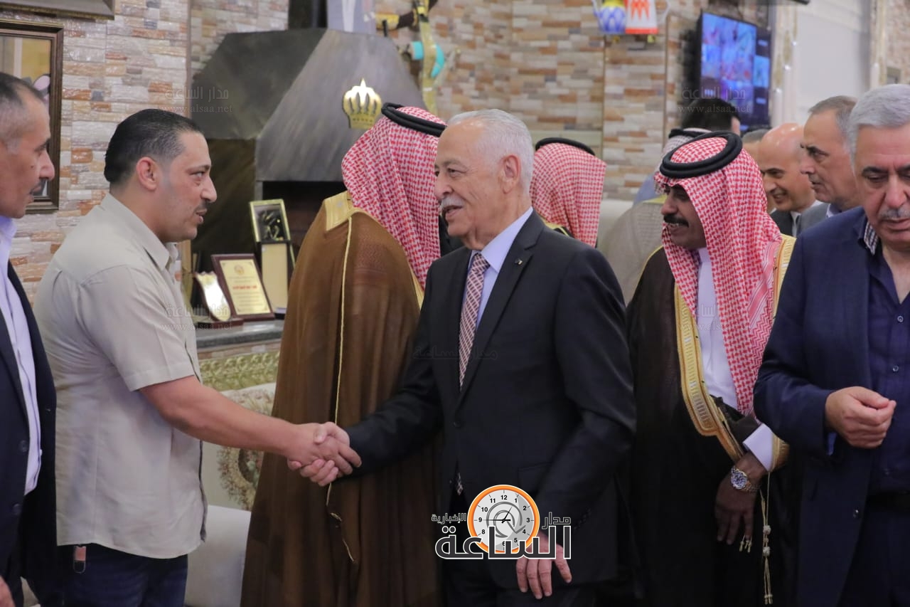 Madar Al-Saa Images 0.14360140271412813