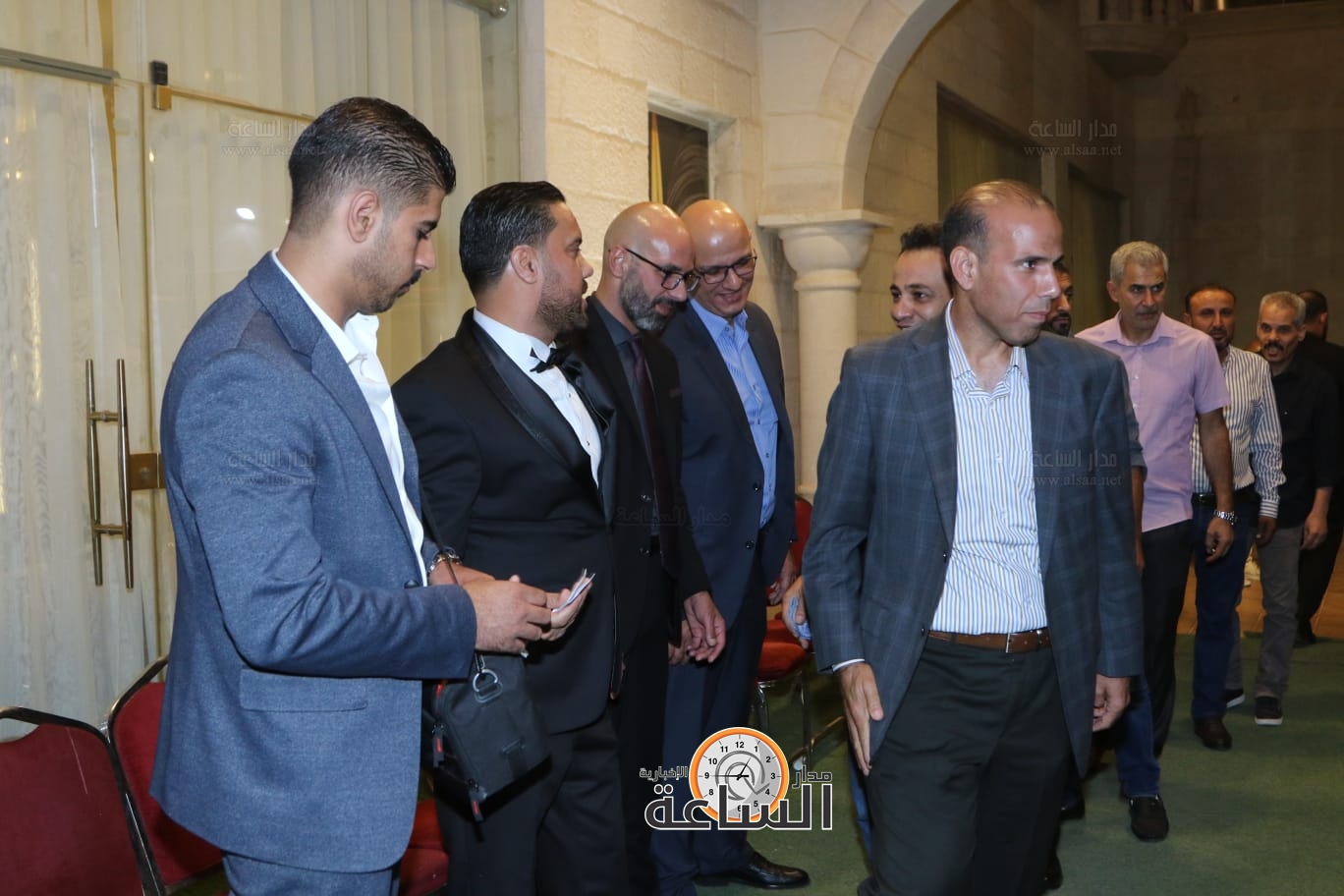 Madar Al-Saa Images 0.7998535067053005