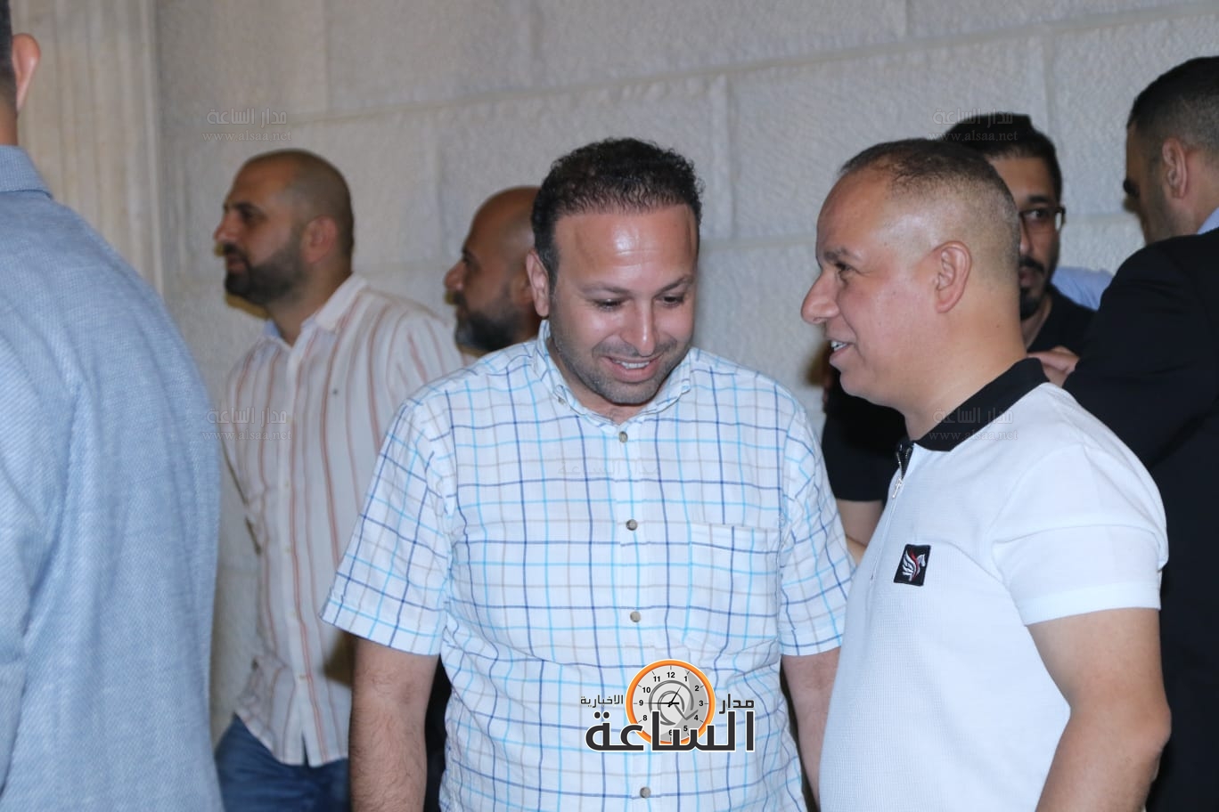 Madar Al-Saa Images 0.9166018441846575