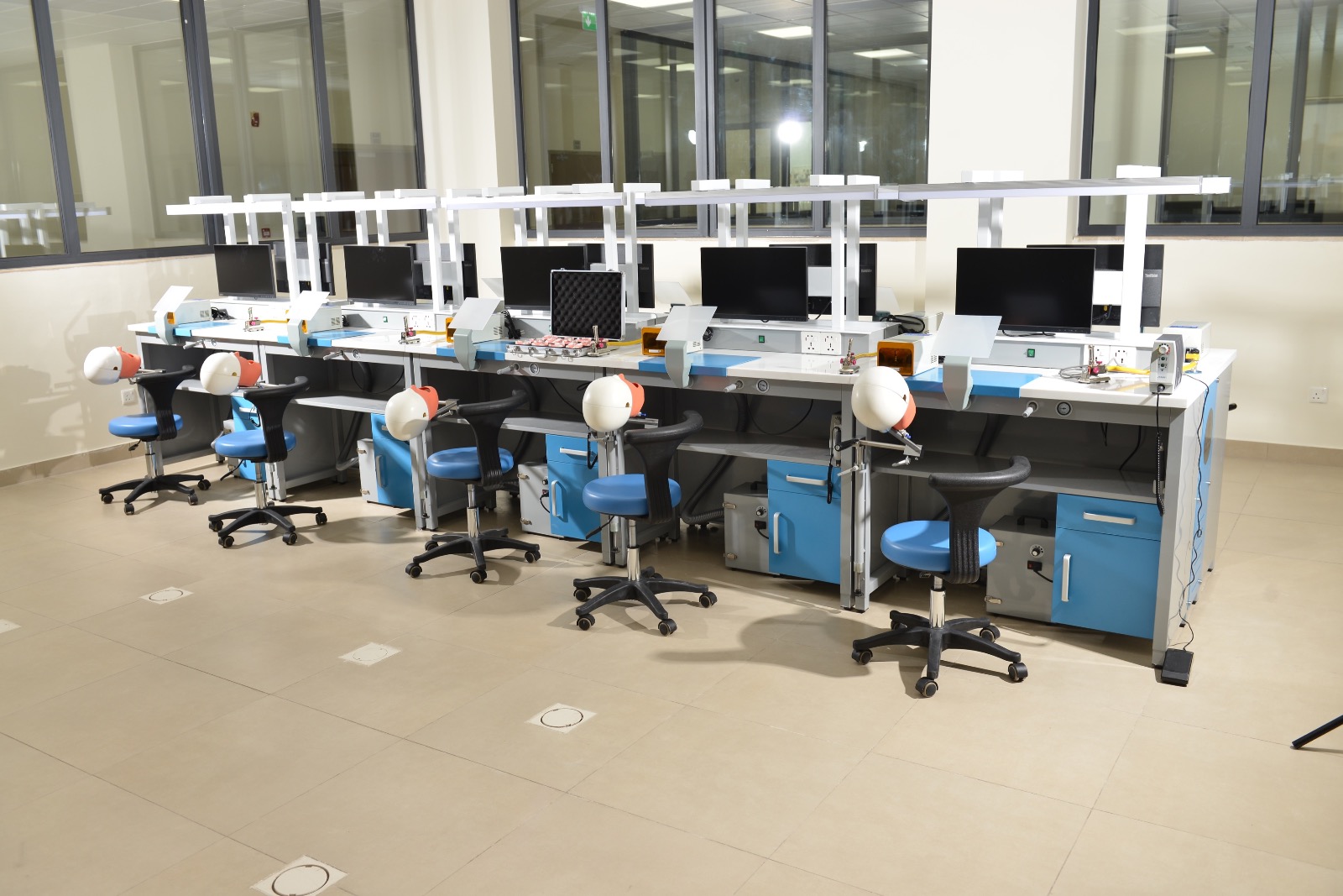 Madar Al-Saa Images 0.18205549192137904