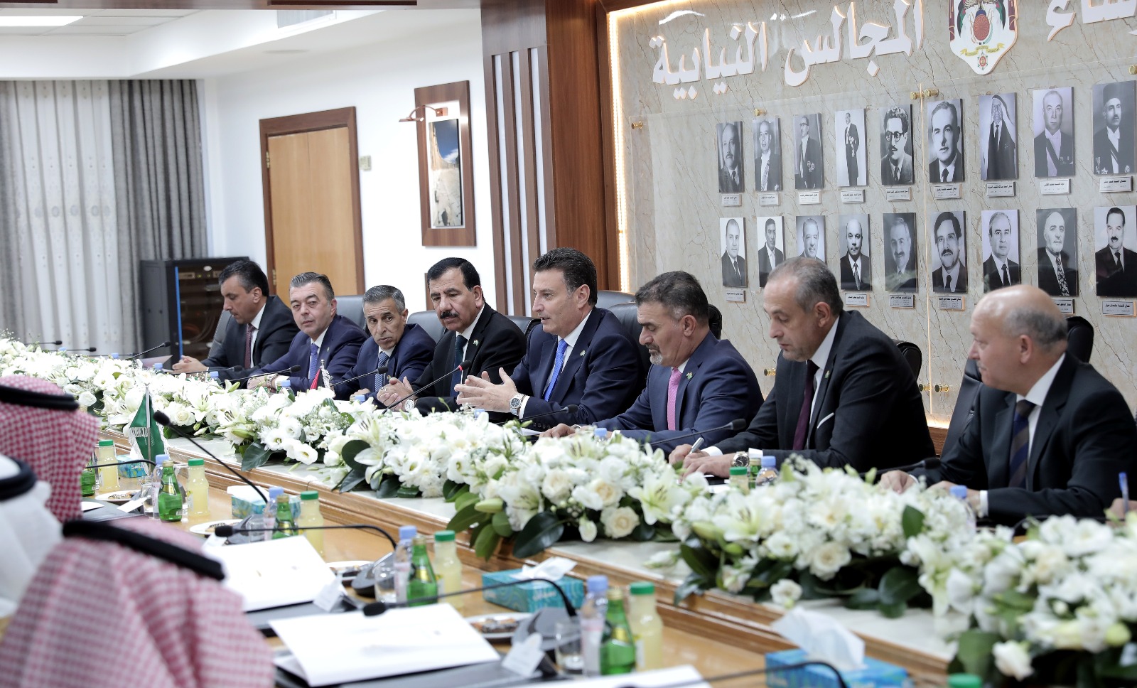 Madar Al-Saa Images 0.5434436420413662