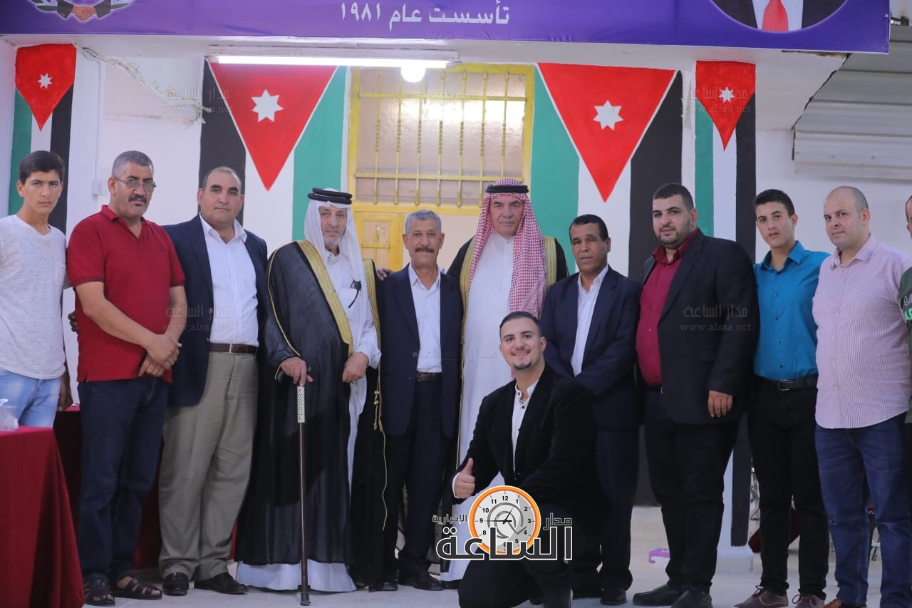 Madar Al-Saa Images 0.38980109053753065