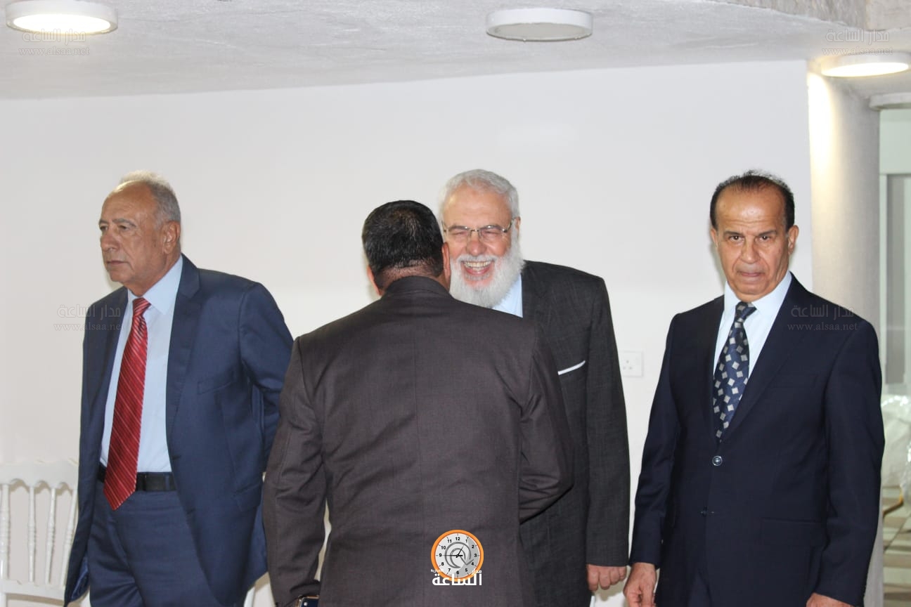 Madar Al-Saa Images 0.3199275395629161