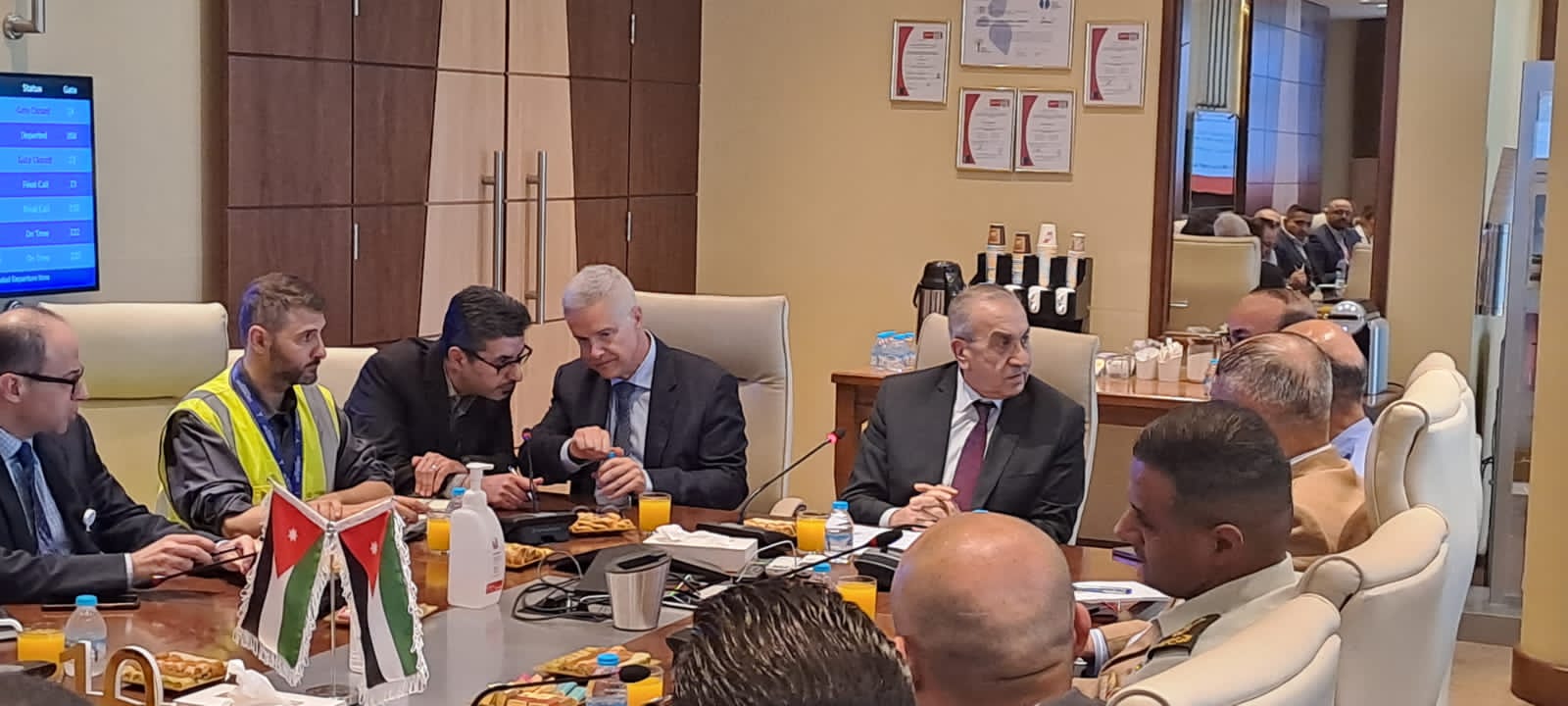 Madar Al-Saa Images 0.6109198079380638