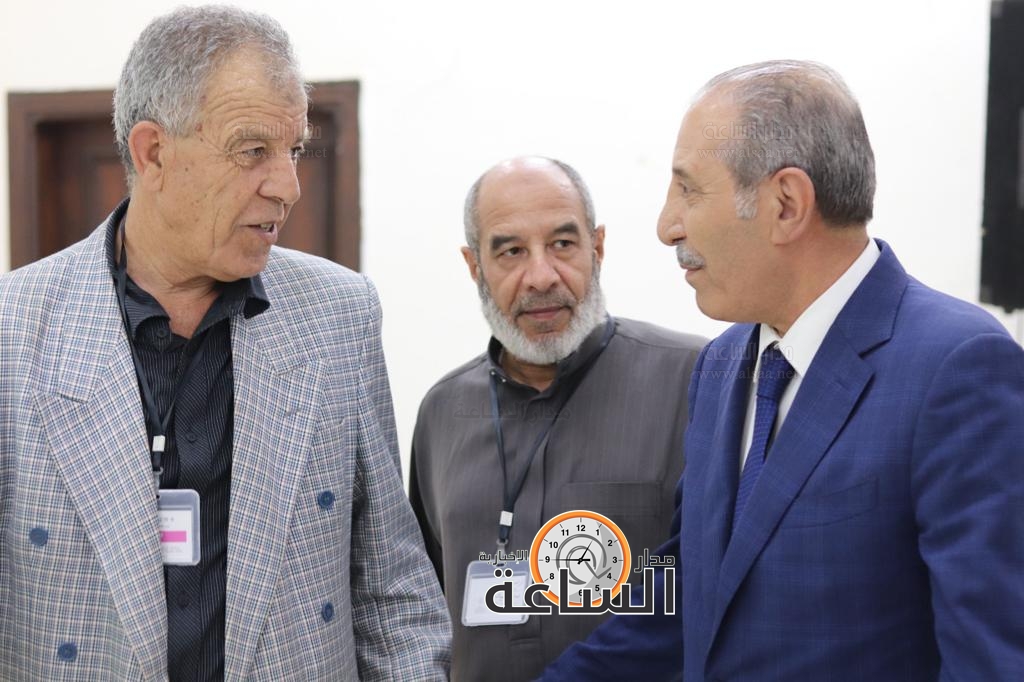 Madar Al-Saa Images 0.45388412294845537