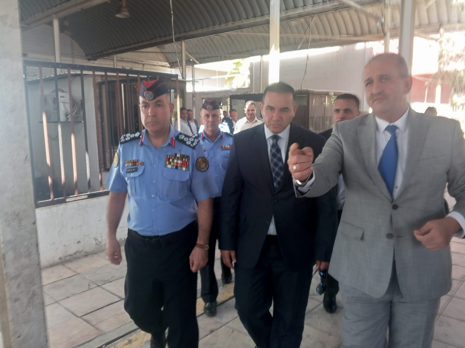 Madar Al-Saa Images 0.12754730361875022