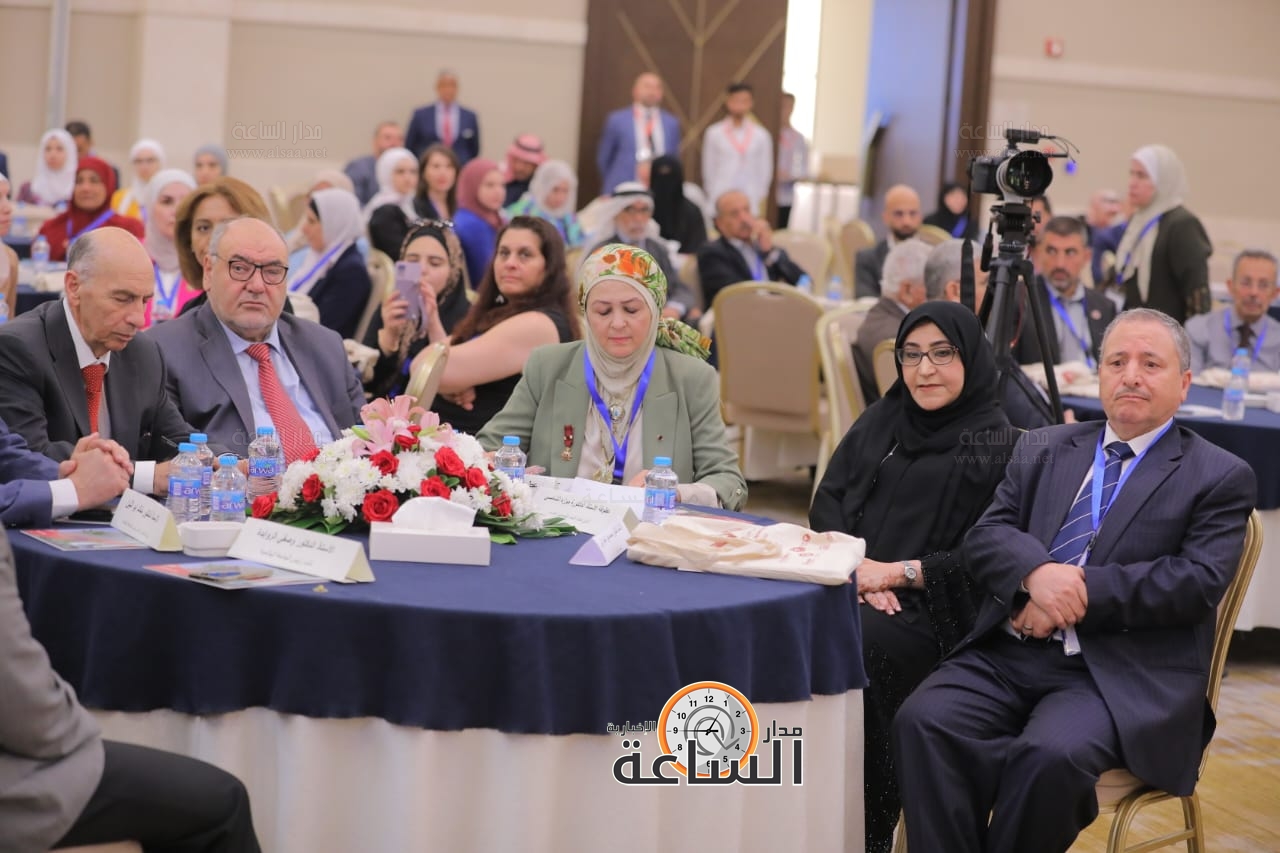 Madar Al-Saa Images 0.008341602885179489