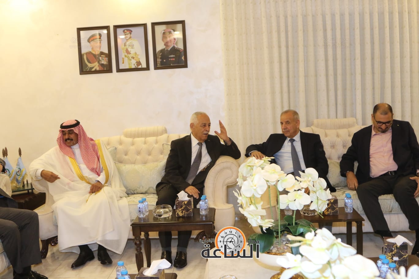 Madar Al-Saa Images 0.7347123161854514