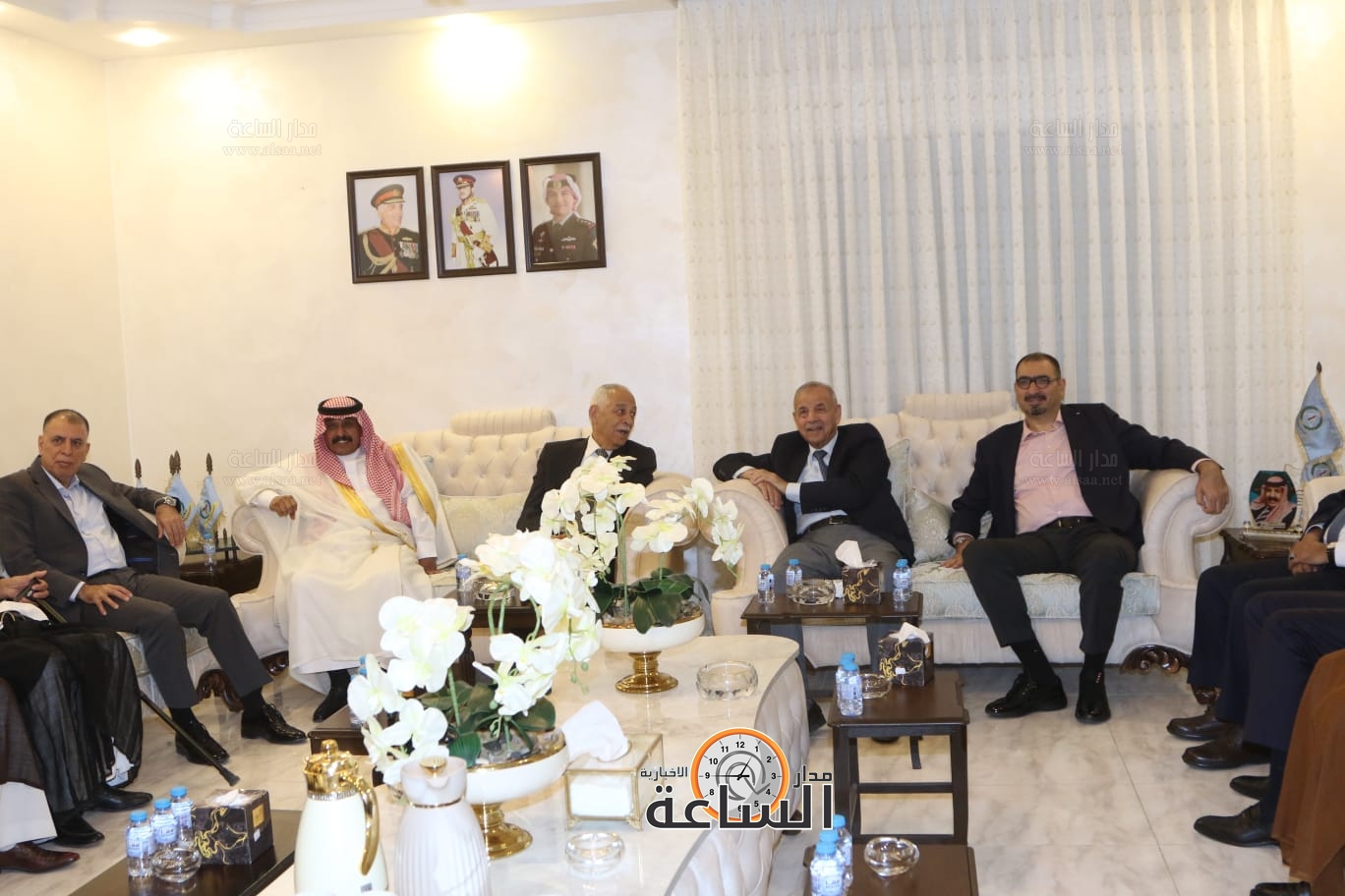 Madar Al-Saa Images 0.6160521249551973