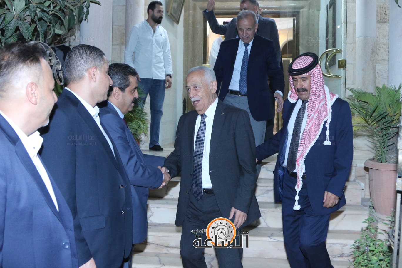 Madar Al-Saa Images 0.3042855680772676