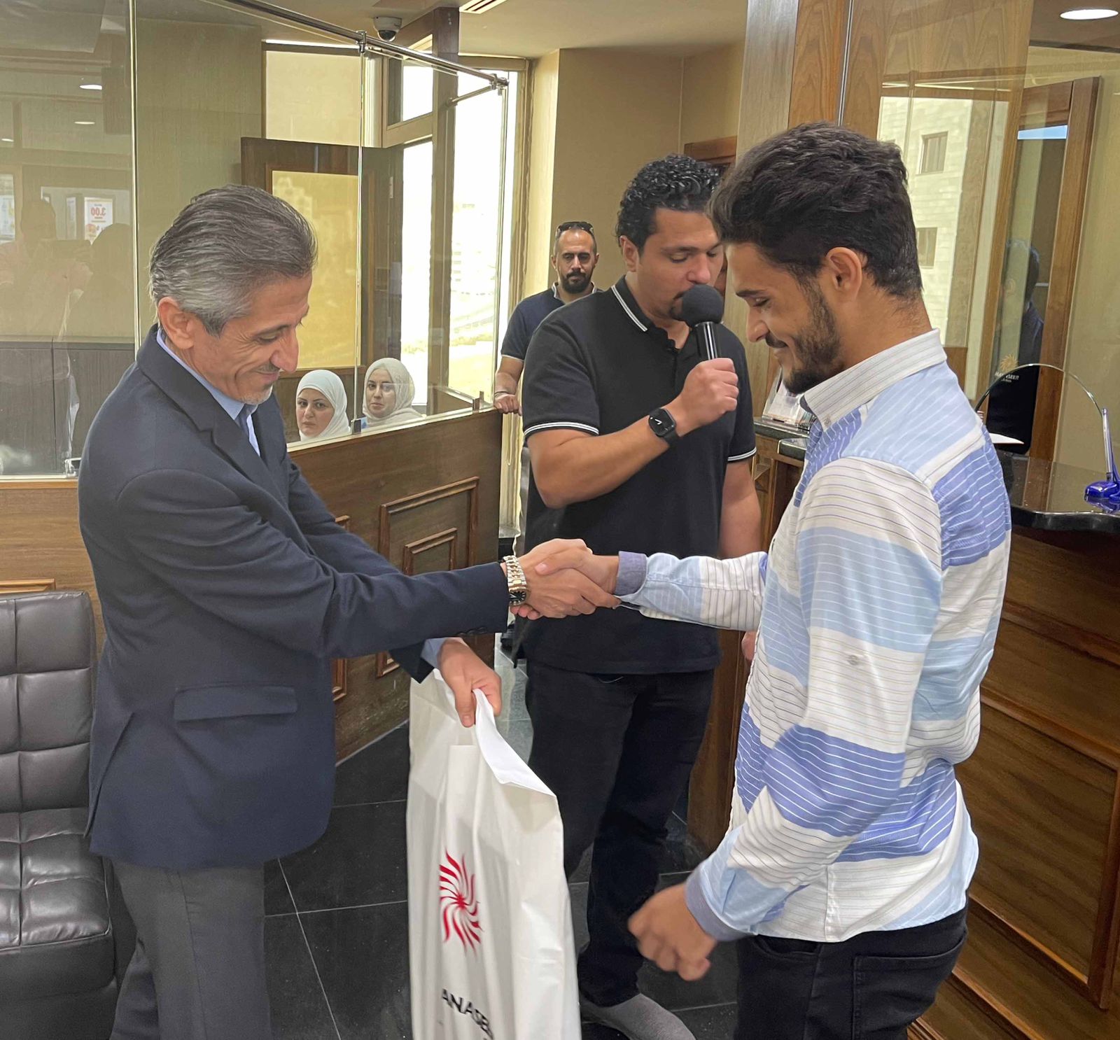 Madar Al-Saa Images 0.5042496325736179