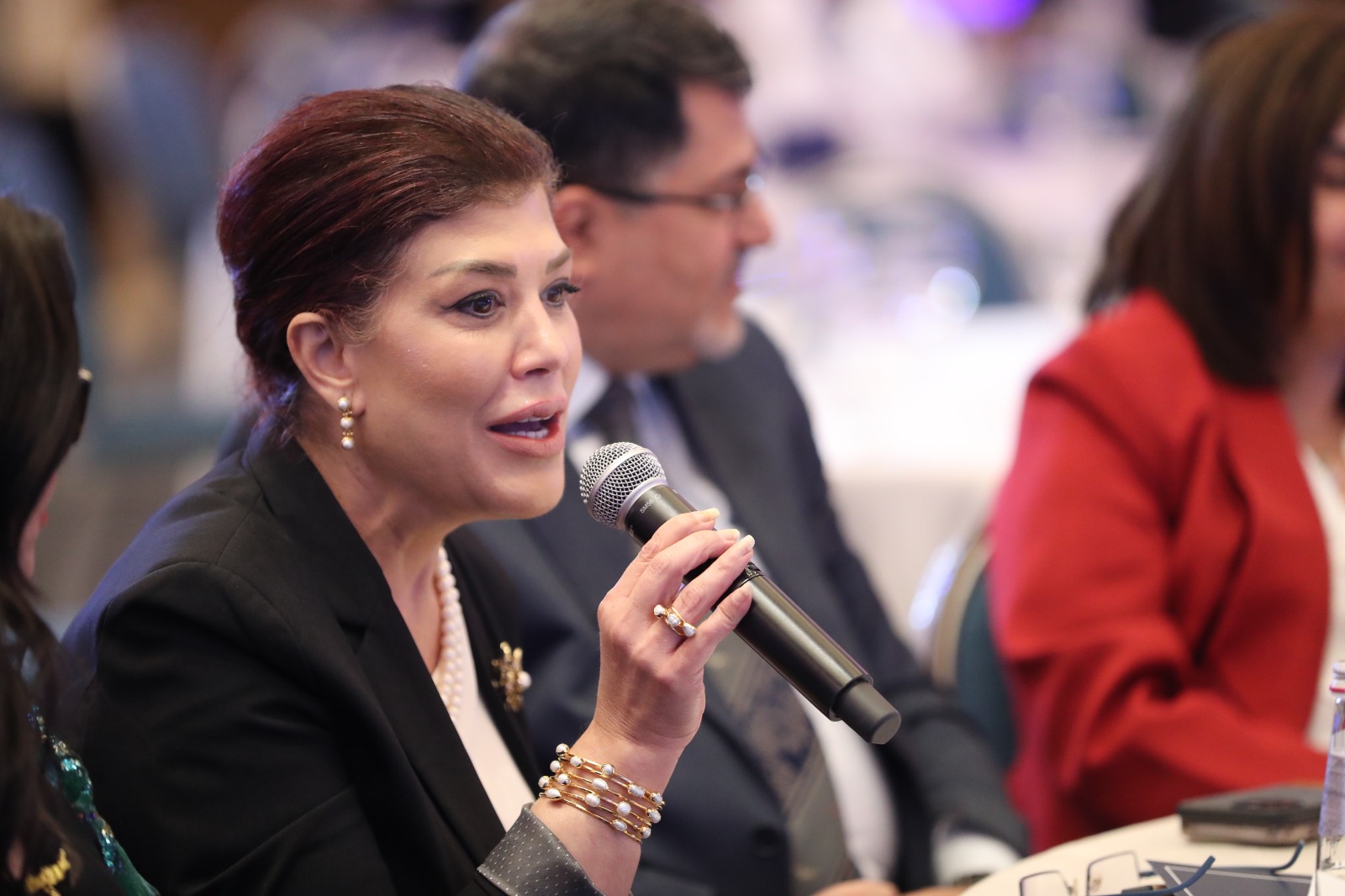 Madar Al-Saa Images 0.09399945532239329