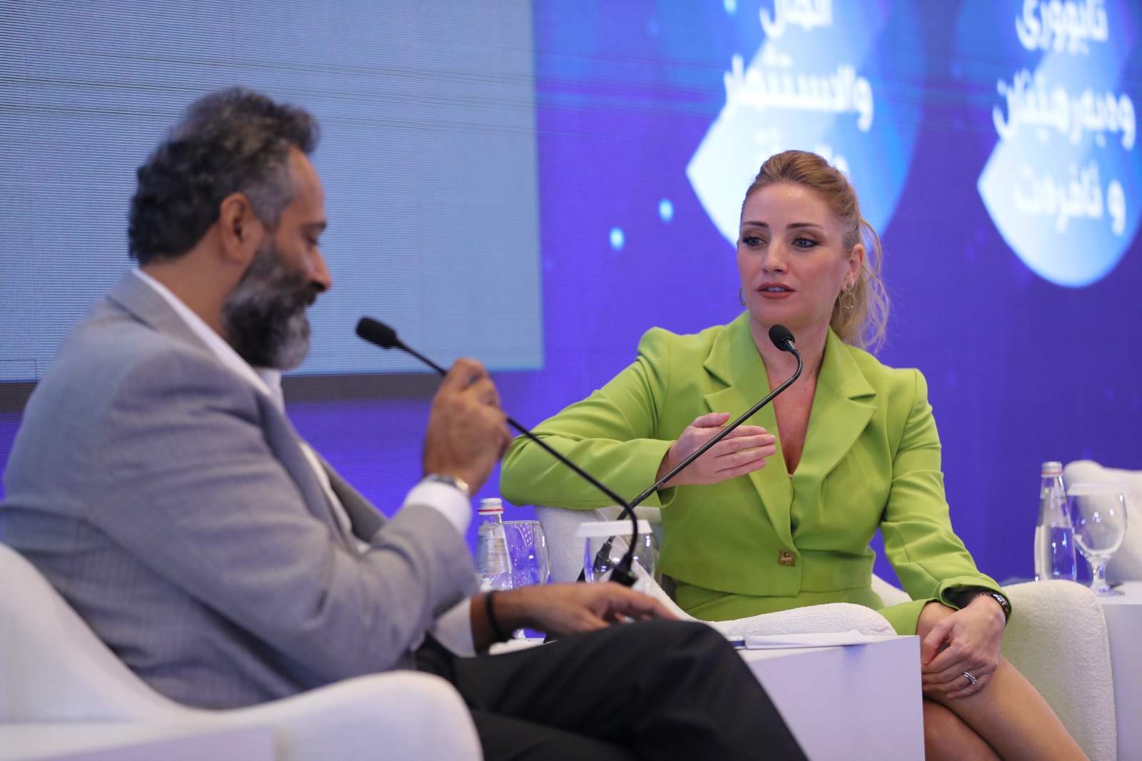 Madar Al-Saa Images 0.4424141314273571