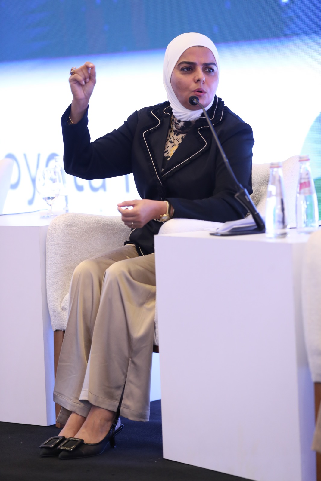 Madar Al-Saa Images 0.8145321372542969