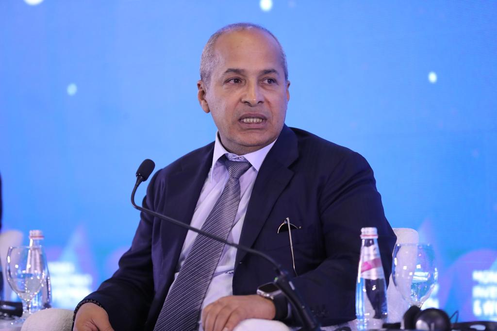 Madar Al-Saa Images 0.40089576889549083